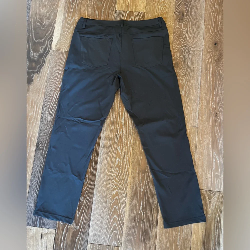 BYLT Basics Men's Charcoal Chinos NWT - Picture 7 of 14